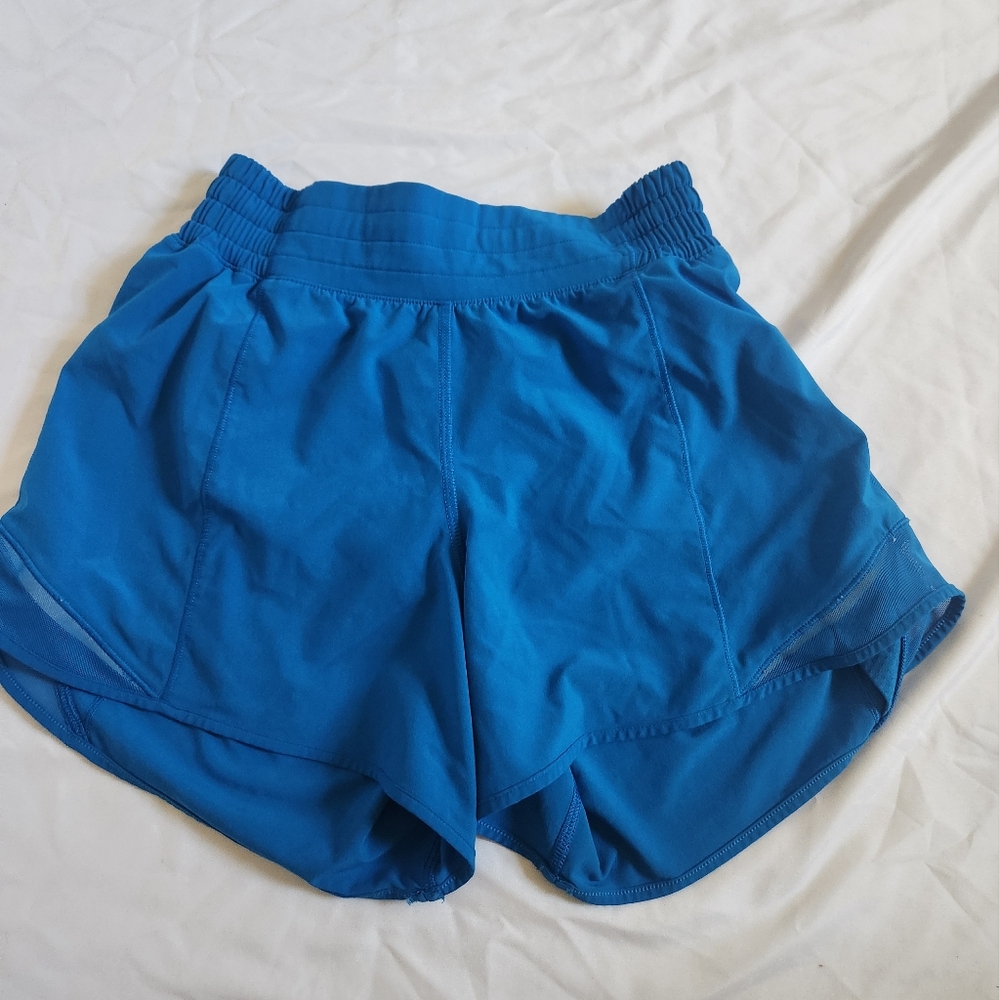 Lululemon Hotty Hot High-Rise Lined Short 4"